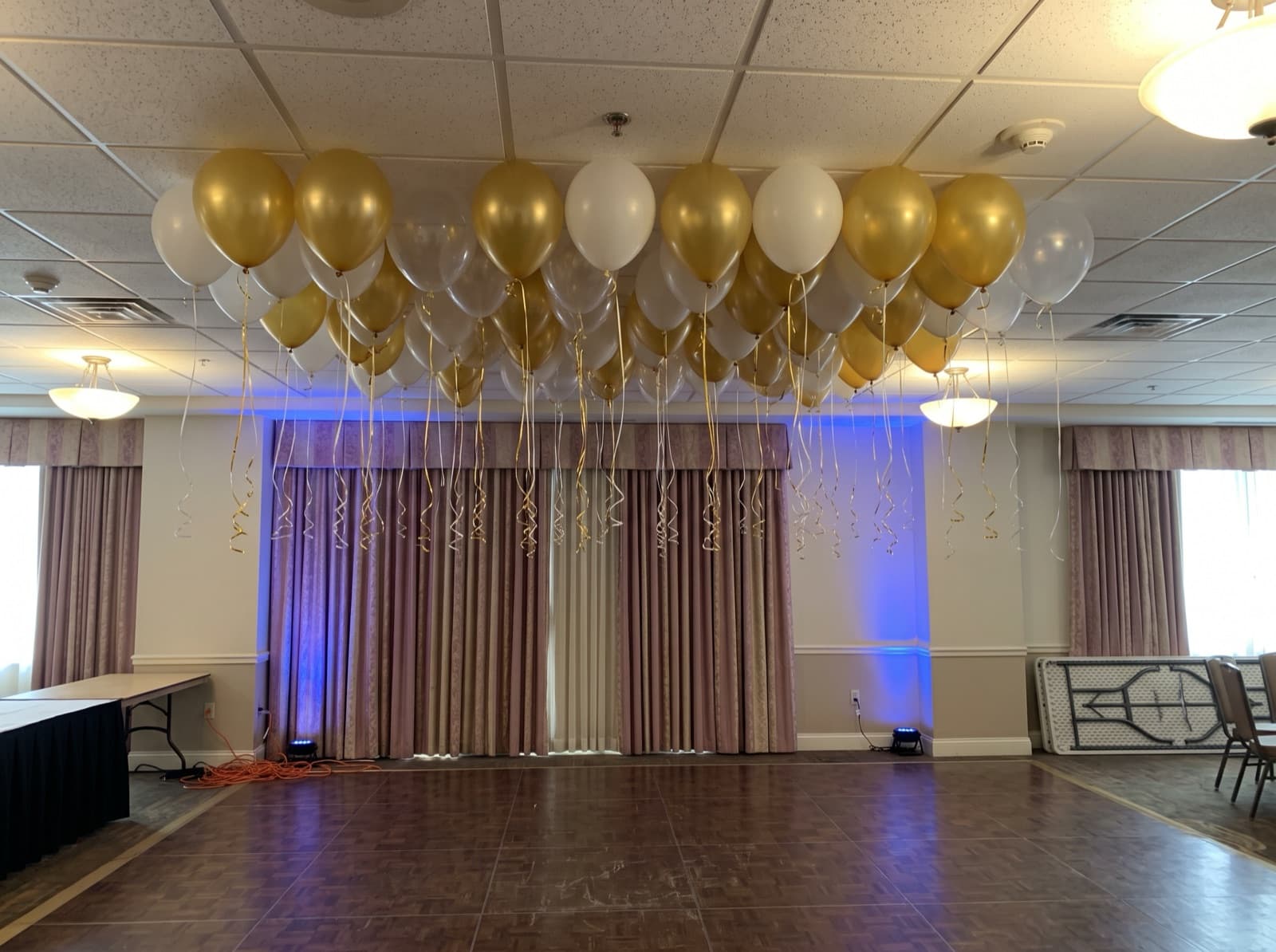 Balloon ceiling over a hotel ballroom dance floor